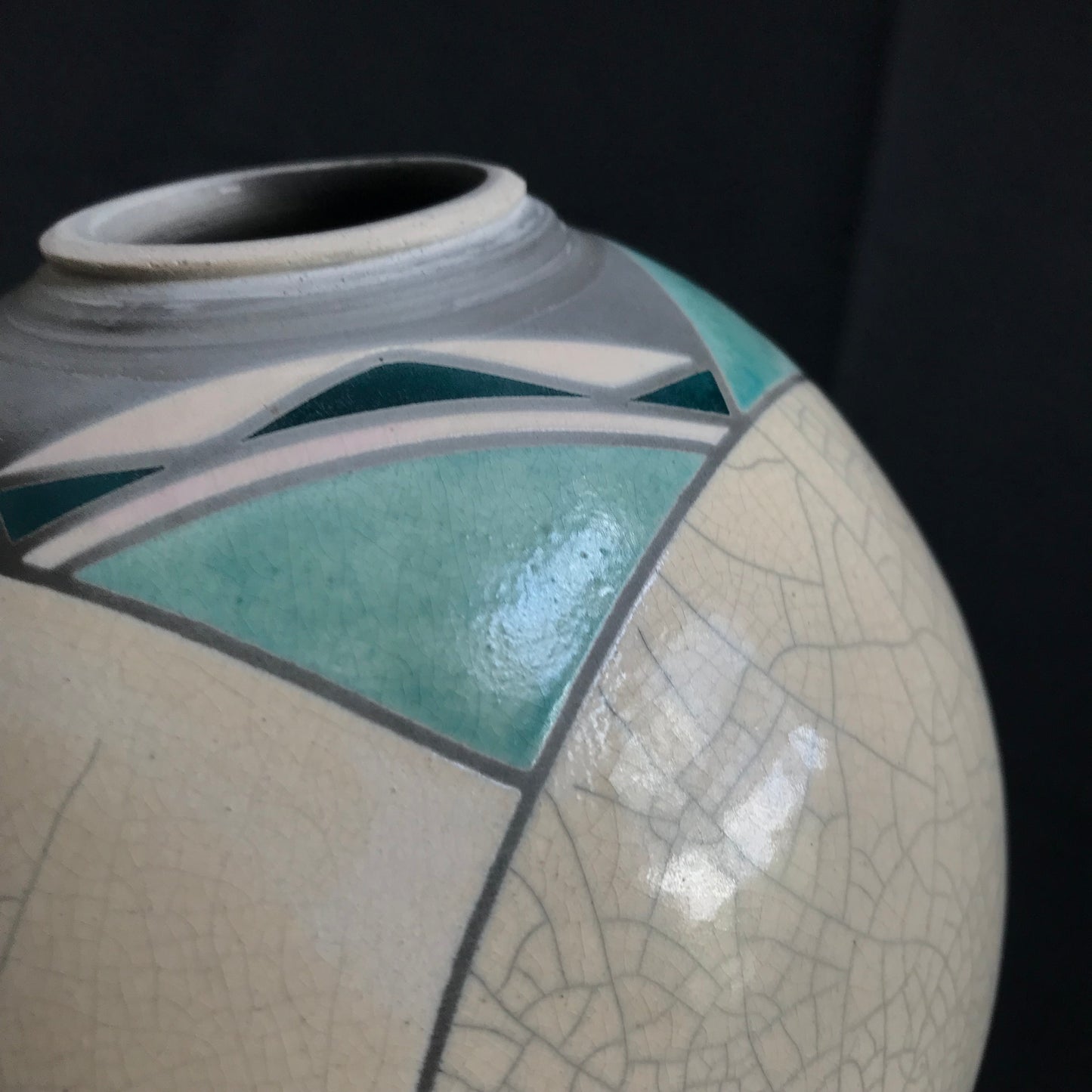 Crackle Pattern Vase
