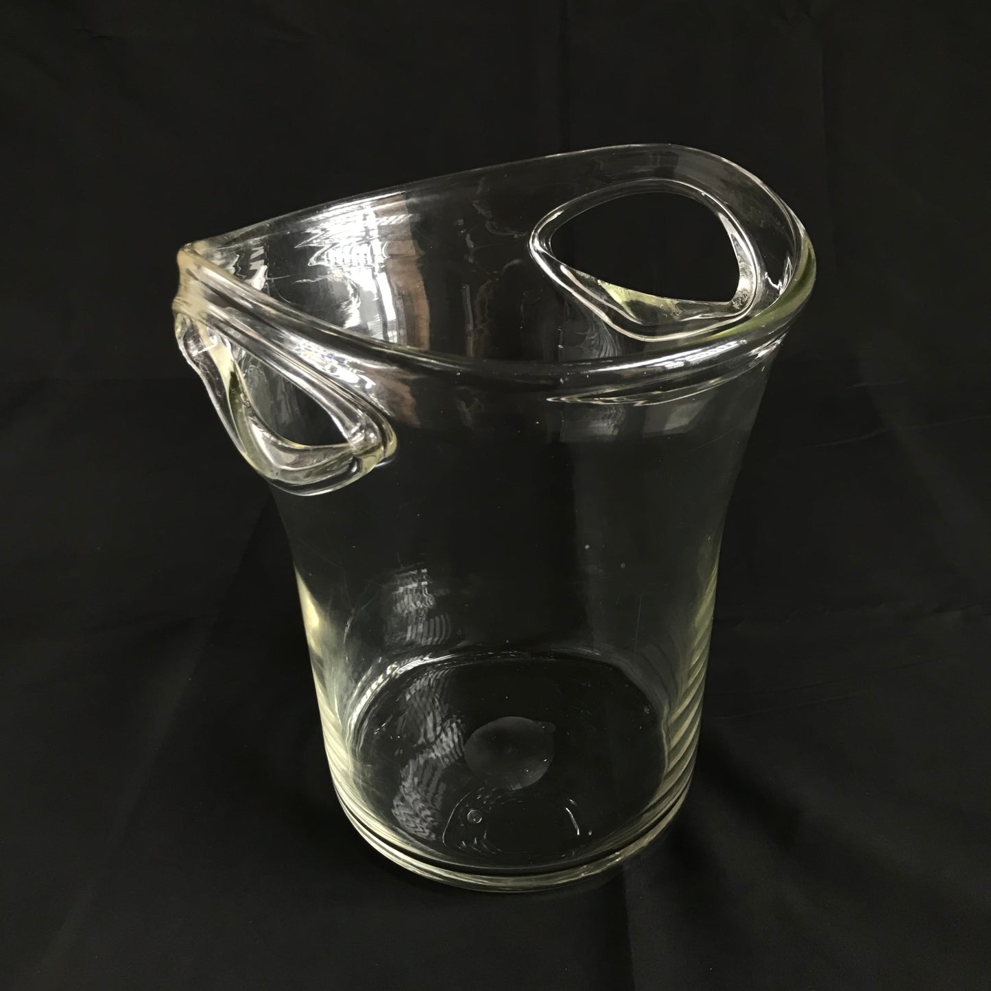 Crystal Glass Champagne Bucket.